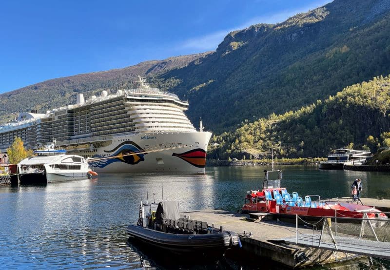 AIDAnova in Flåm