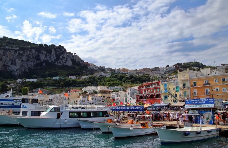 In Neapel auf eigene Faust nach Capri