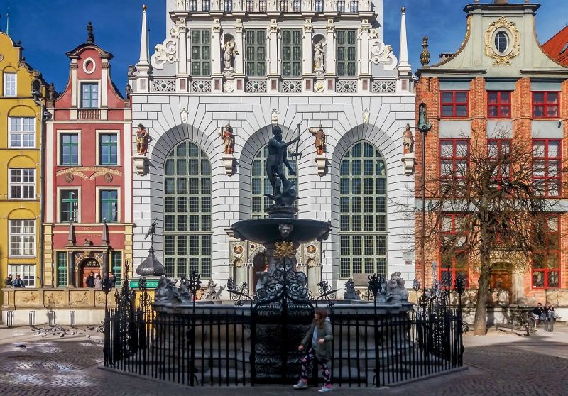 Artushof und Neptunbrunnen in Danzig