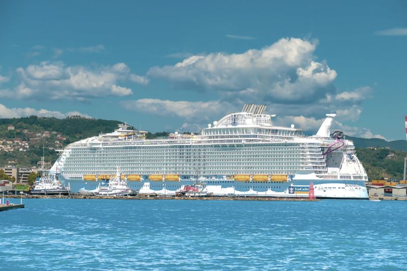 Auch die größten Kreuzfahrtschiffe können in La Spezia anlegen