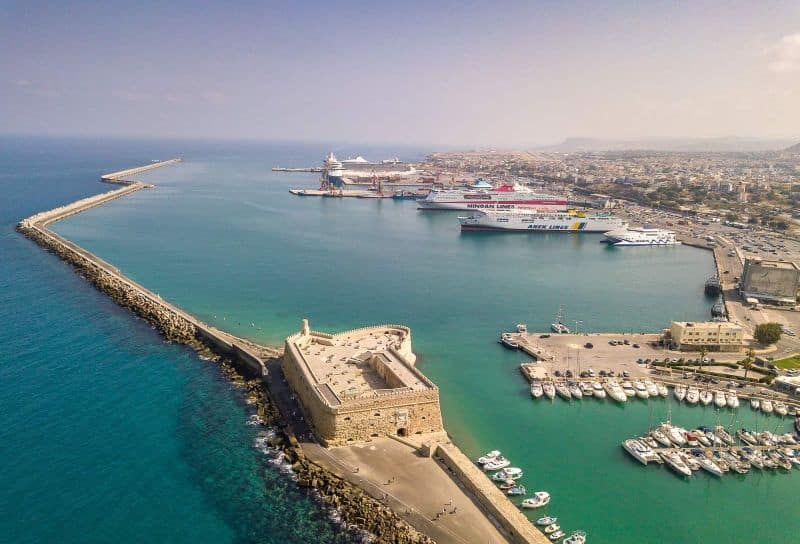 Blick über den großen Hafen von Heraklion