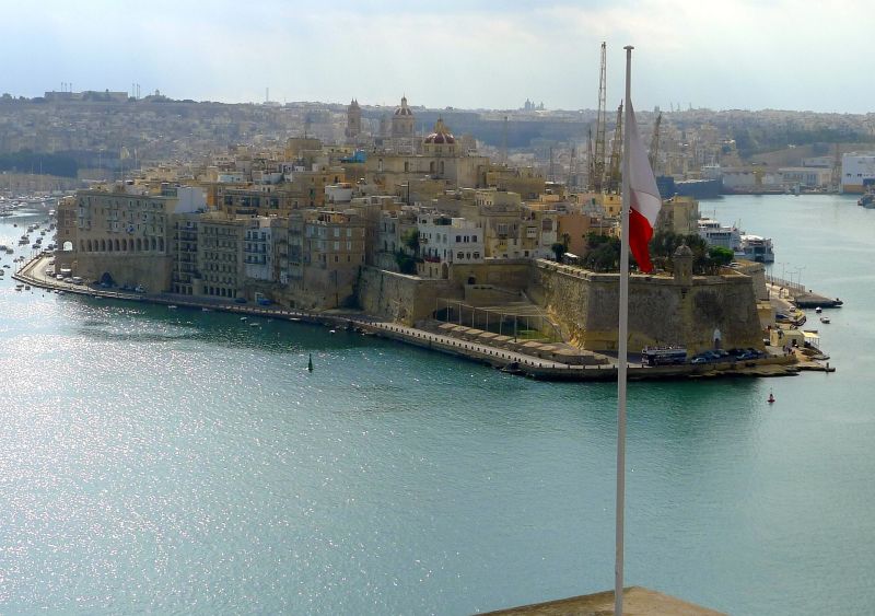 Blick von Valletta hinüber nach Vittoriosa