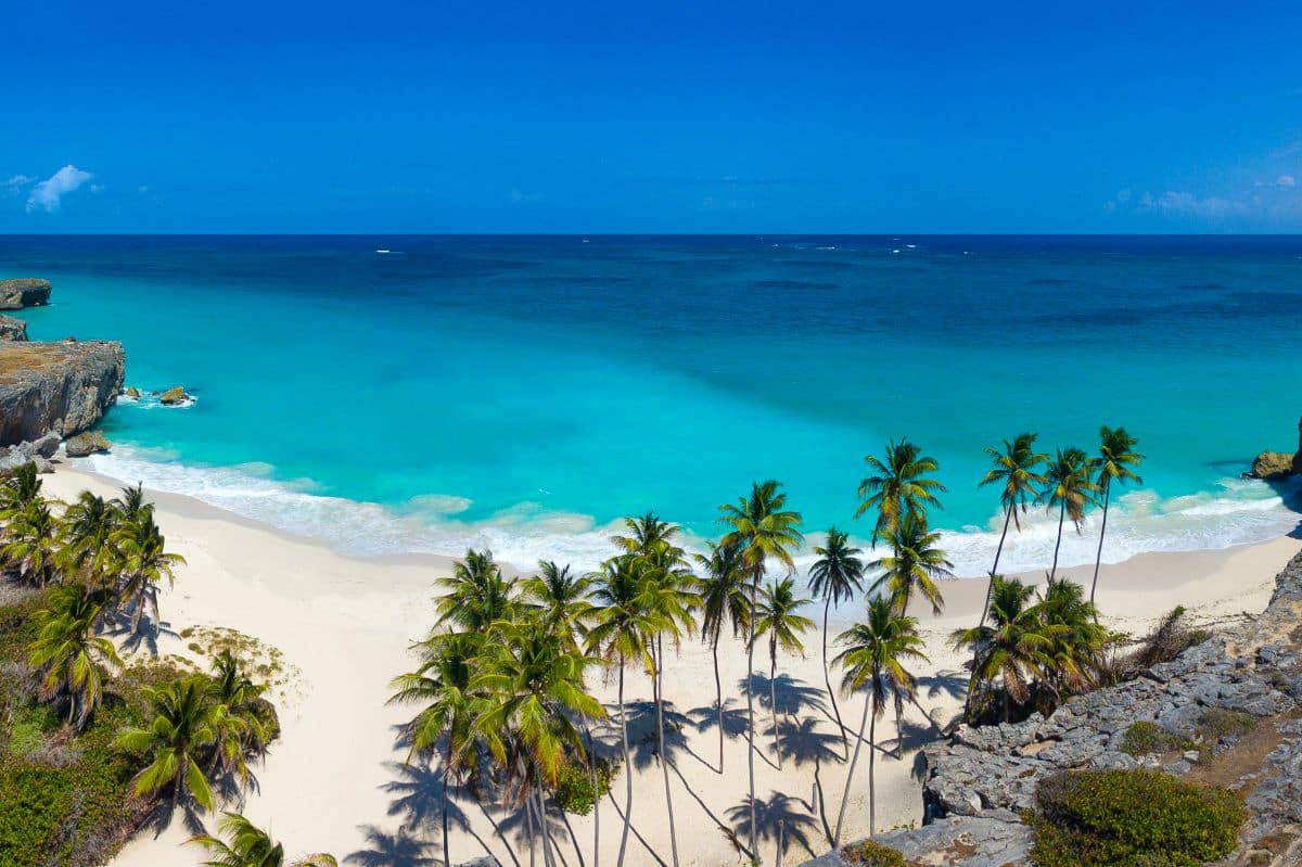 Blick auf den Bottom Bay in Barbados