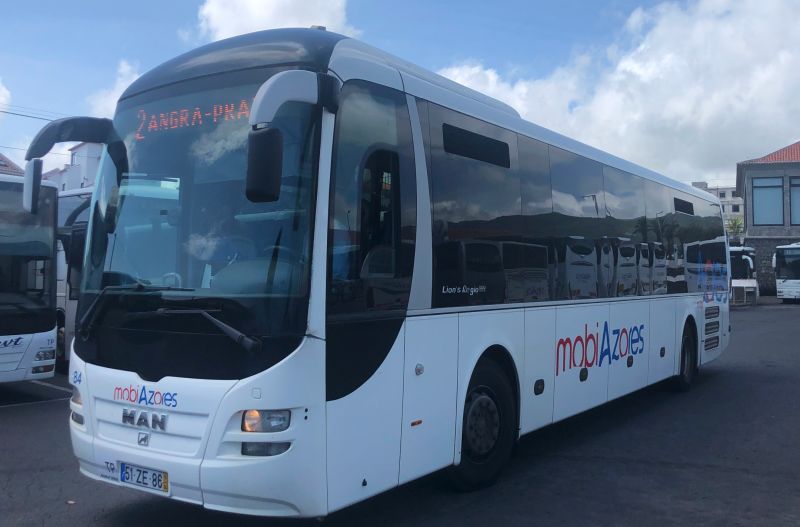 Bus der Linie CA2 nach Angra do Heroísmo