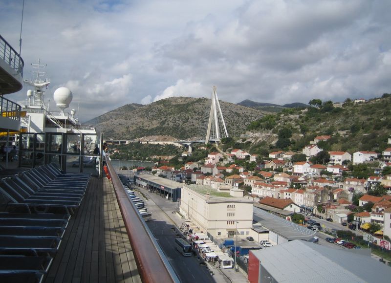 Gruz Port in Dubrovnik von Deck aus gesehen