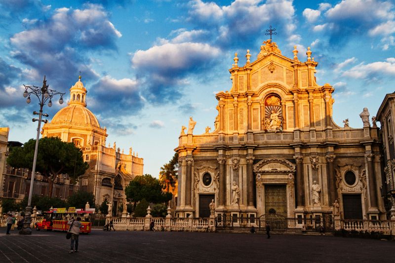 Dom und Kirche der Abtei Sant'Agata