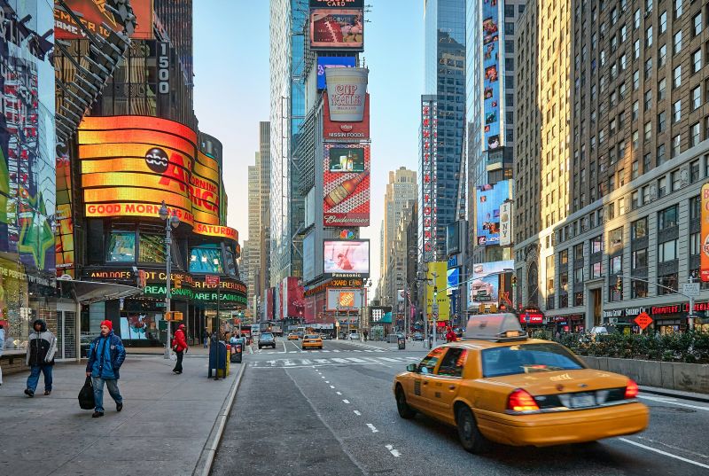 Es gibt zahllose gelbe Taxis in New York