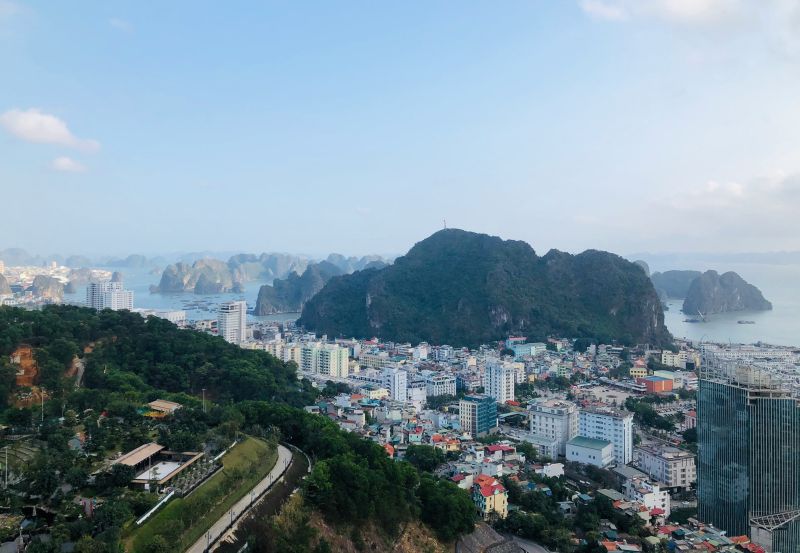 Ein Blick über die Stadt Ha Long City