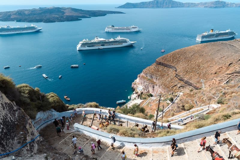 Karavolades Treppe in Fira, Santorin