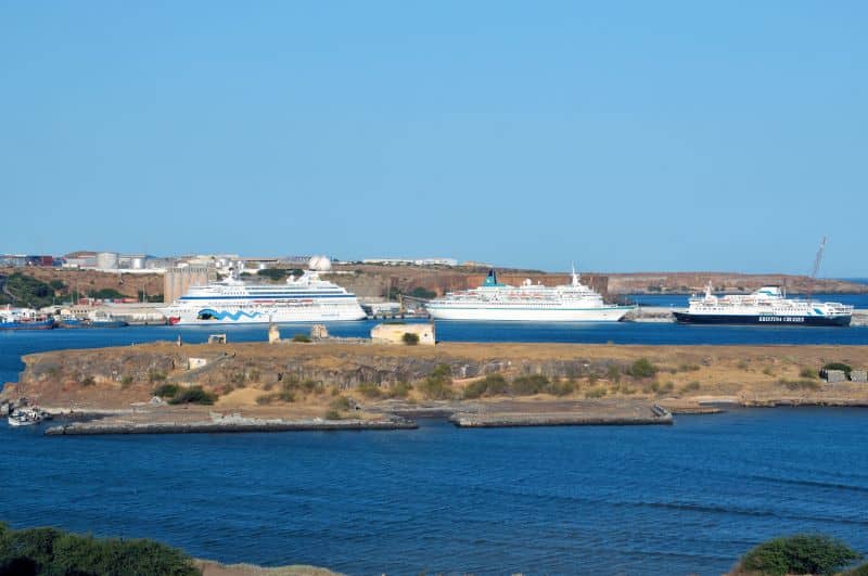 Kreuzfahrtschiffe in Praia (Santiago)