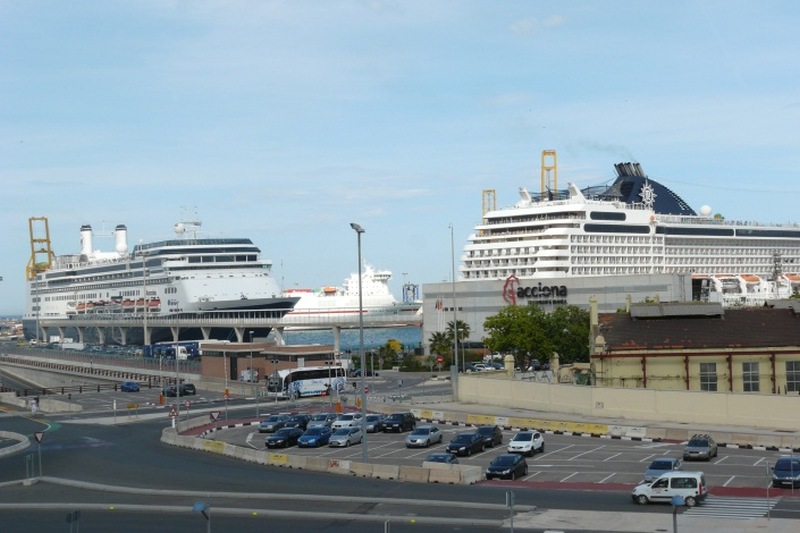 Liegeplätze am Valencia Cruise Terminal