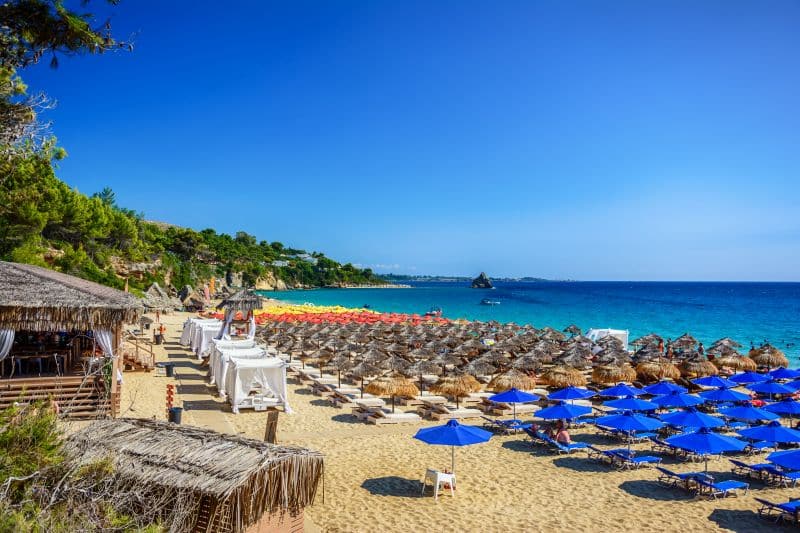 Makris Gialos Beach in Lassi