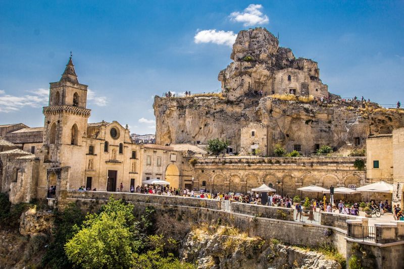 Höhlensiedlungen von Matera