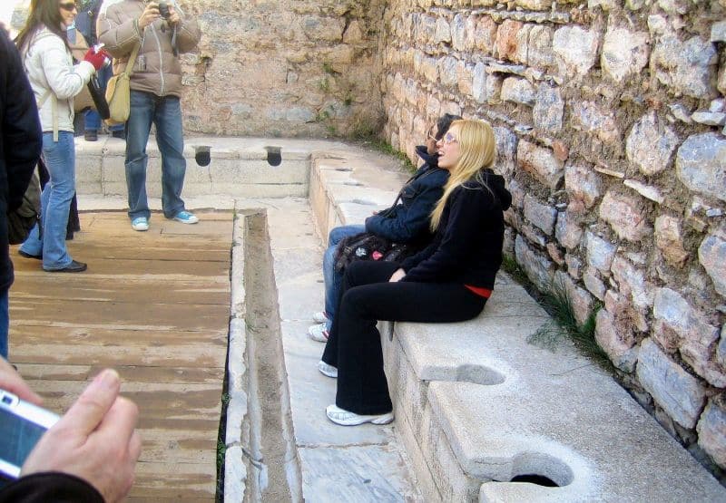 Öffentliche Toiletten der Antike in Ephesus