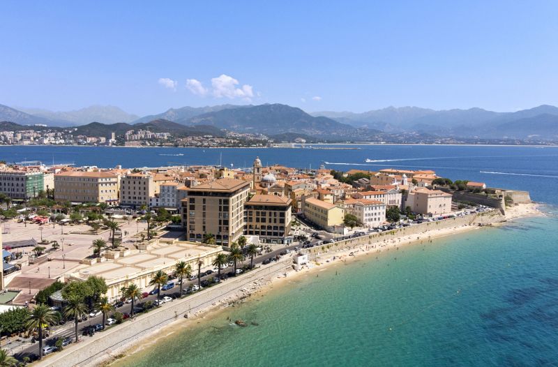 Blick über Ajaccio und die Plage Saint-François
