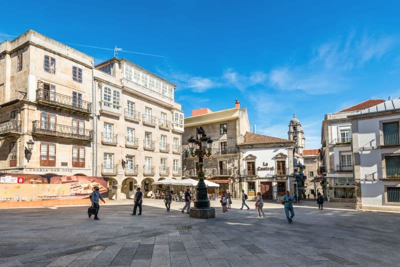 Plaza da Constitucion in der Altstadt Casca Vella