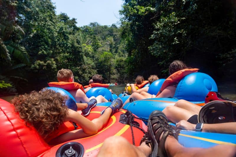 River Tubing in der Karibik