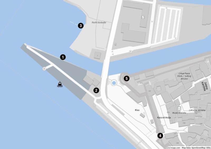Rund um den Hafen von Kotor