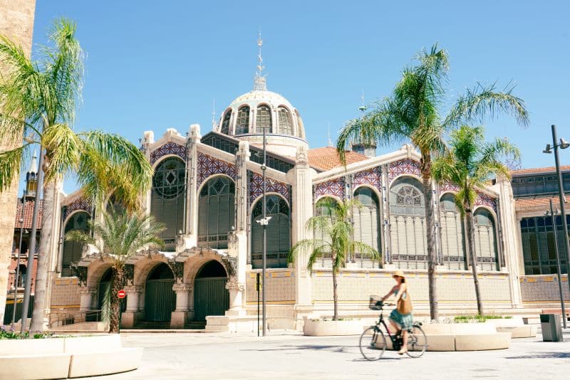 Valencia auf eigene Faust mit dem Fahrrad erkunden