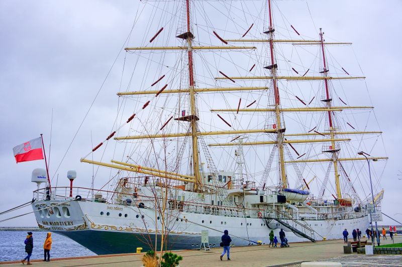 Windjammer Dar Pomorza in Gdynia